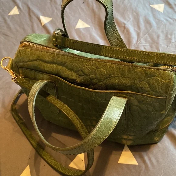 Set - Picture 2 of 6